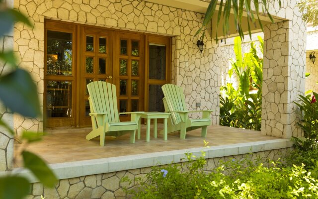 The Spa Retreat Boutique Hotel in Negril, Jamaica from 286$, photos, reviews - zenhotels.com hotel front