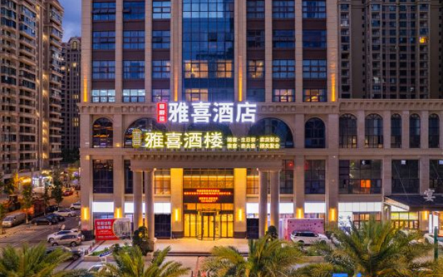 Yaxi Hotel(FenghuangLake Qingbajiang District)