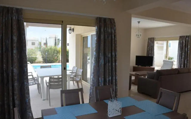 Anthorina Villa 8