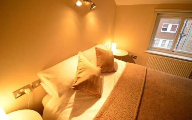 FG Aparthotel Cannon Street
