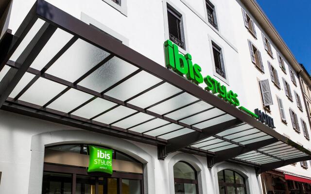 Отель ibis Styles Geneve Mont Blanc Швейцария, Женева - отзывы, цены и фото номеров - забронировать отель ibis Styles Geneve Mont Blanc онлайн вид на фасад