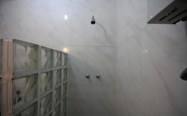 GoHouse - Apartamento Ferreira 311 - Rua Sá Ferreira, Copaca