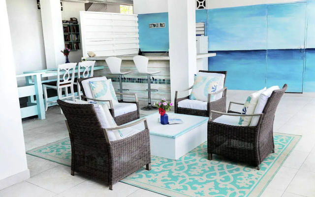 Adulo Apartments