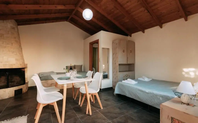 Elenis Spiti