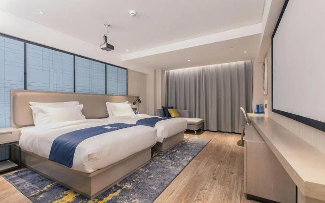 Yixiang Hotel (Wuhan Huangpi Xiangyang Street)