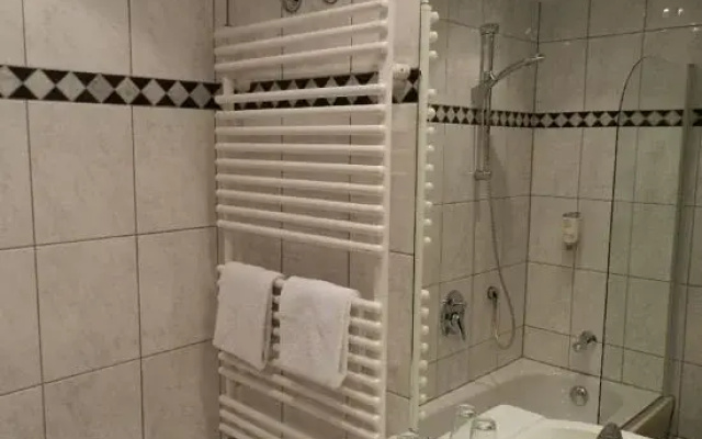 Hotel Moselschild