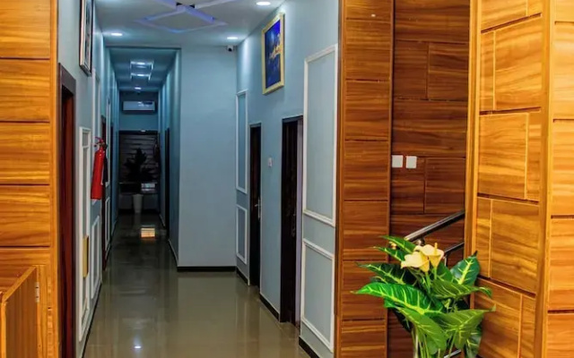 Del Migos Hotel & Suites