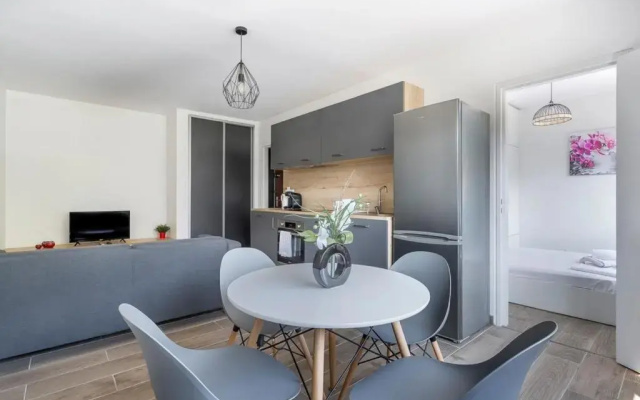 Appartement T2 au calme - 10min de Lyon - Parking