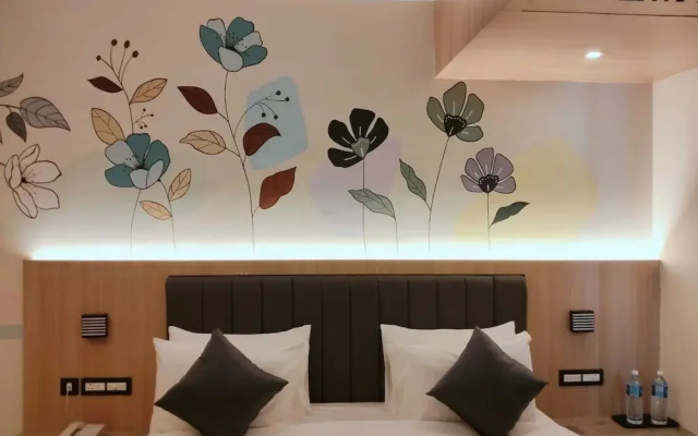 Hotel Tamizh Grand