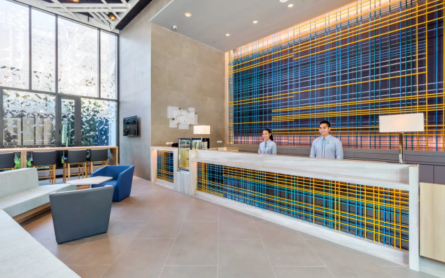 Holiday Inn Express Bangkok Soi Soonvijai by IHG