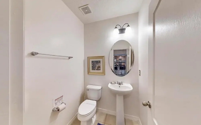 Fantastic Cypress Pointe Vacation Home