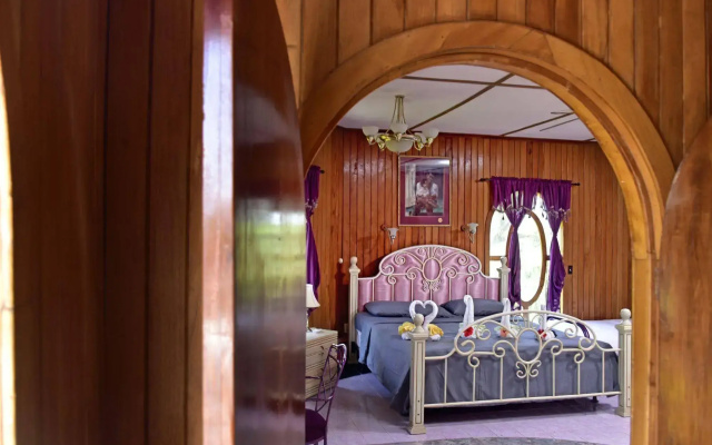 Banana Bank Lodge