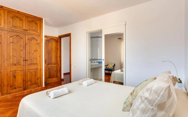 Villa Miguels