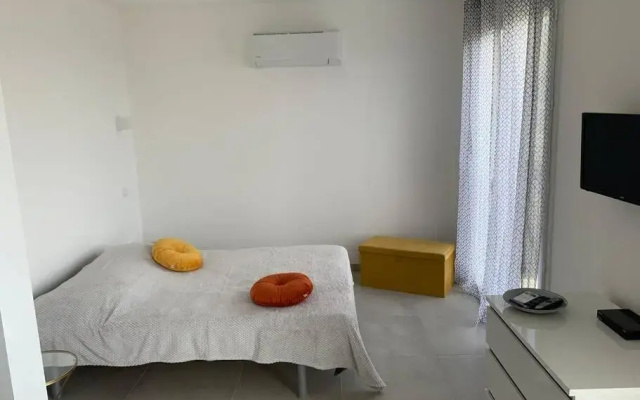 Studio au coeur du village de Poretto