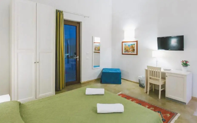 CASALE DOME' 14&2, Emma Villas