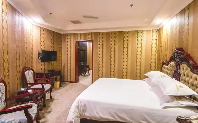 Noble Earl Hotel
