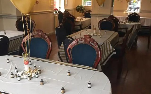 The Waverley Hotel