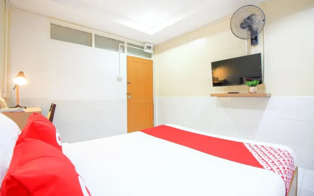 OYO 309 Ze Residence Ram Intra