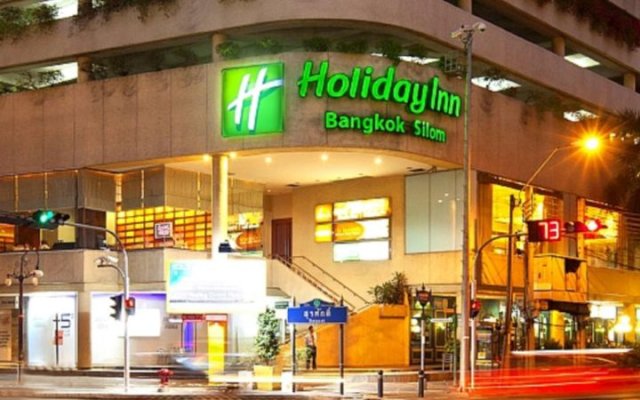 Отель Holiday Inn Bangkok Silom Таиланд, Бангкок - отзывы, цены и фото номеров - забронировать отель Holiday Inn Bangkok Silom онлайн вид на фасад