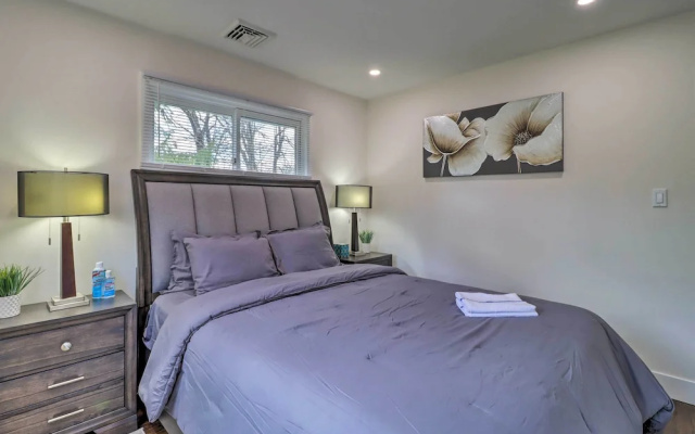 6 Mi to Camelback Slopes! Home w/ Game Room