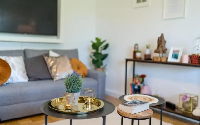 OG1 R City Wohnung Balkon nähe Salzburg