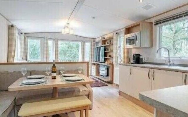 Tree Tops - Kelling Heath Holiday Park - 22244