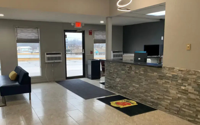 Super 8 by Wyndham Kirksville-University Area