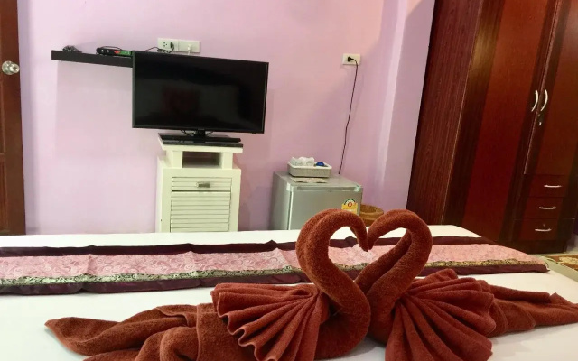 Pakmeng BEACH Resort