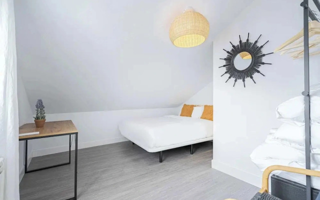 Vallecano Apartments by Olala Homes