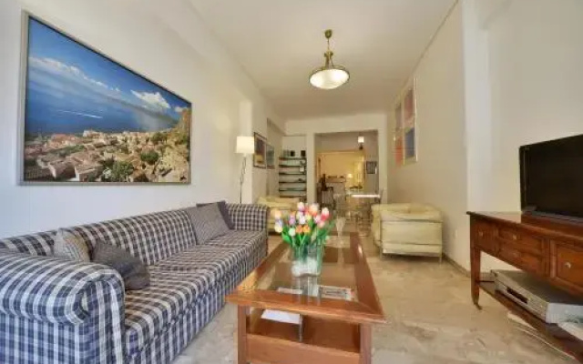 Architect Designer's Apartment in Kolonaki