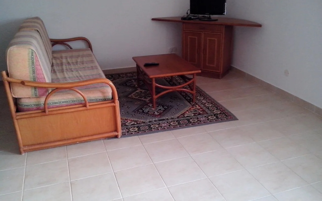 1 Bed Flat - Sleeps 2 - Parking - Wifi