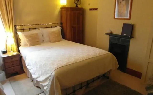Anton Guest House B&B