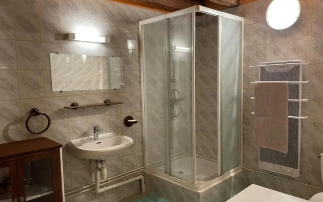 Gîte Noyant-d'Allier, 4 pièces, 9 personnes - FR-1-489-225