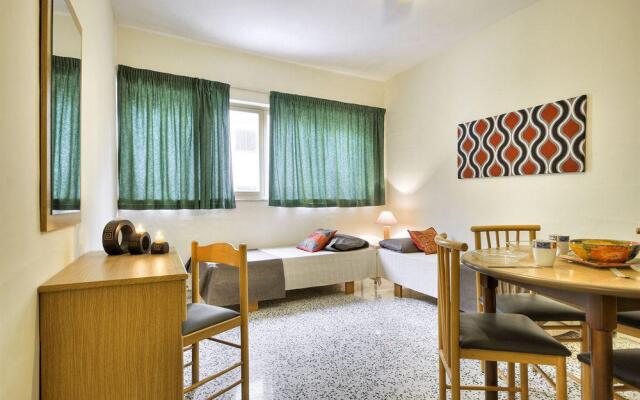Отель The Residence St. Julians комната для гостей