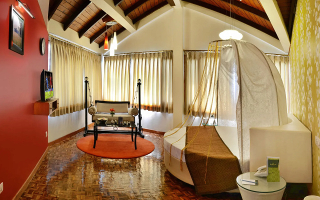 Honeymoon Inn