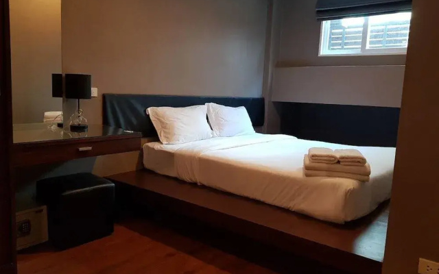 Escape inn
