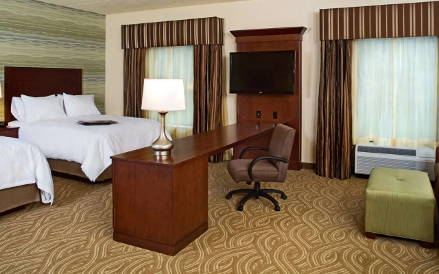 Hampton Inn & Suites Pittsburgh/Waterfront-West Homestead