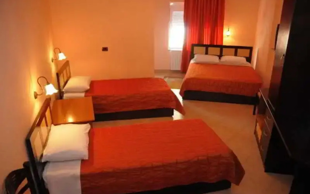 George Hotel