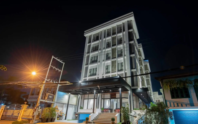 S2 Modern Boutique Hotel
