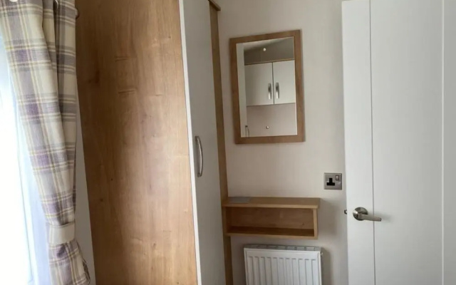 Cozy 2 Bedroom Lodge in Sandown, Isle of Wight