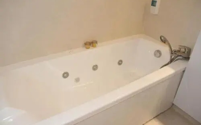 Revhotel