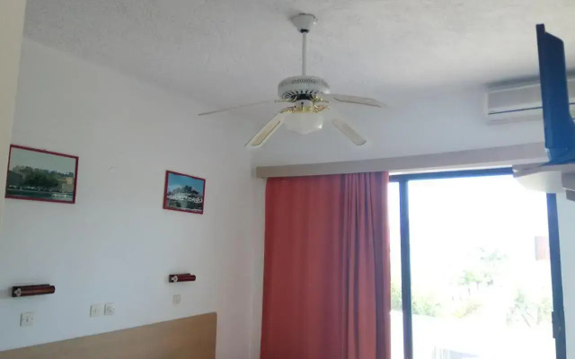 Kyriakos Studios