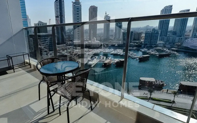 Sophisticated One Bedroom with full Marina View