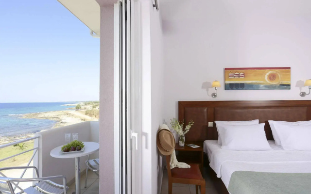 Artina Hotel
