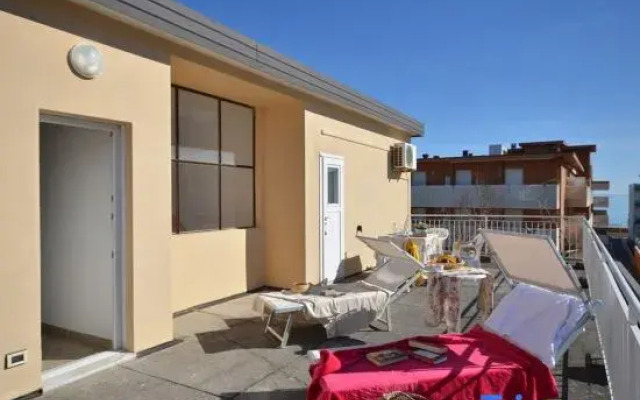 Studio just steps from the beach