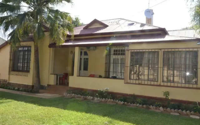 Maple's Guest House