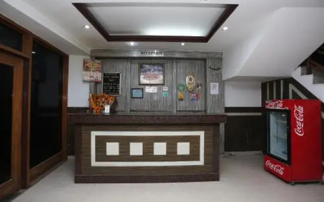 OYO 28445 Hotel Bhavini