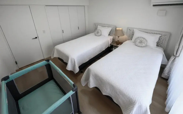 Araha Beachway Inn