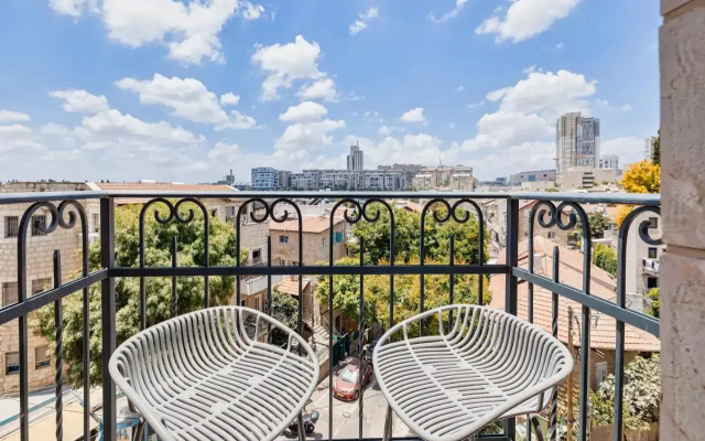 Villa Albi - Machne Yehuda Hotel