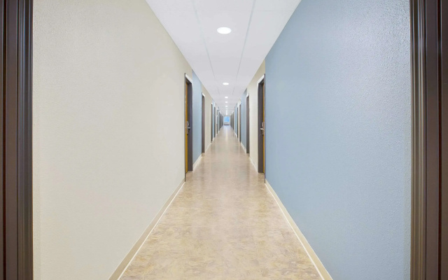 WoodSpring Suites Columbus Urbancrest